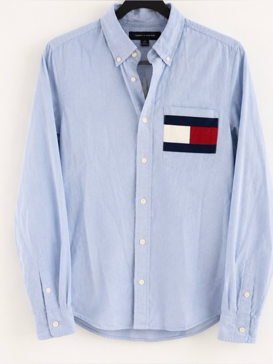 Tops - Tommy Hilfiger Button-Down Shirt – XS – Light Blue Flag Pocket